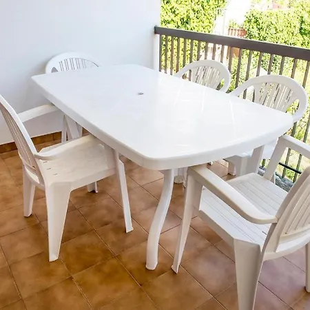 N060 - Numana, Con Garage A 100mt Dal Mare